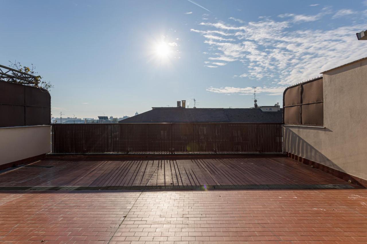 Amazing Terrace In Milan-Via Strambio Citta Studi Apartment Luaran gambar